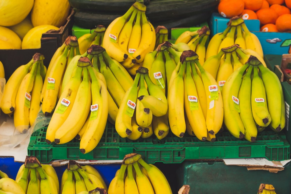 Бессонница: врач рекомендовала есть бананы для расслабления