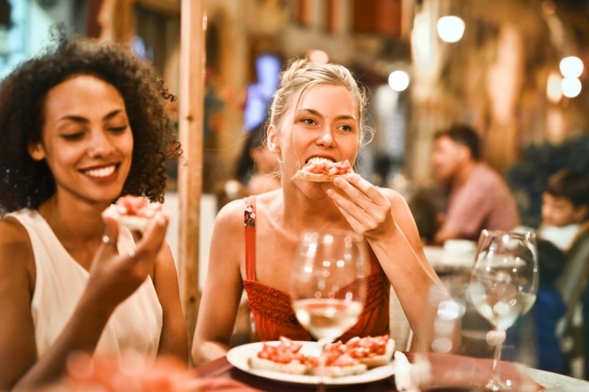 Гепатолог Южнова: поздний ужин повышает риск фиброза печени на 61%
