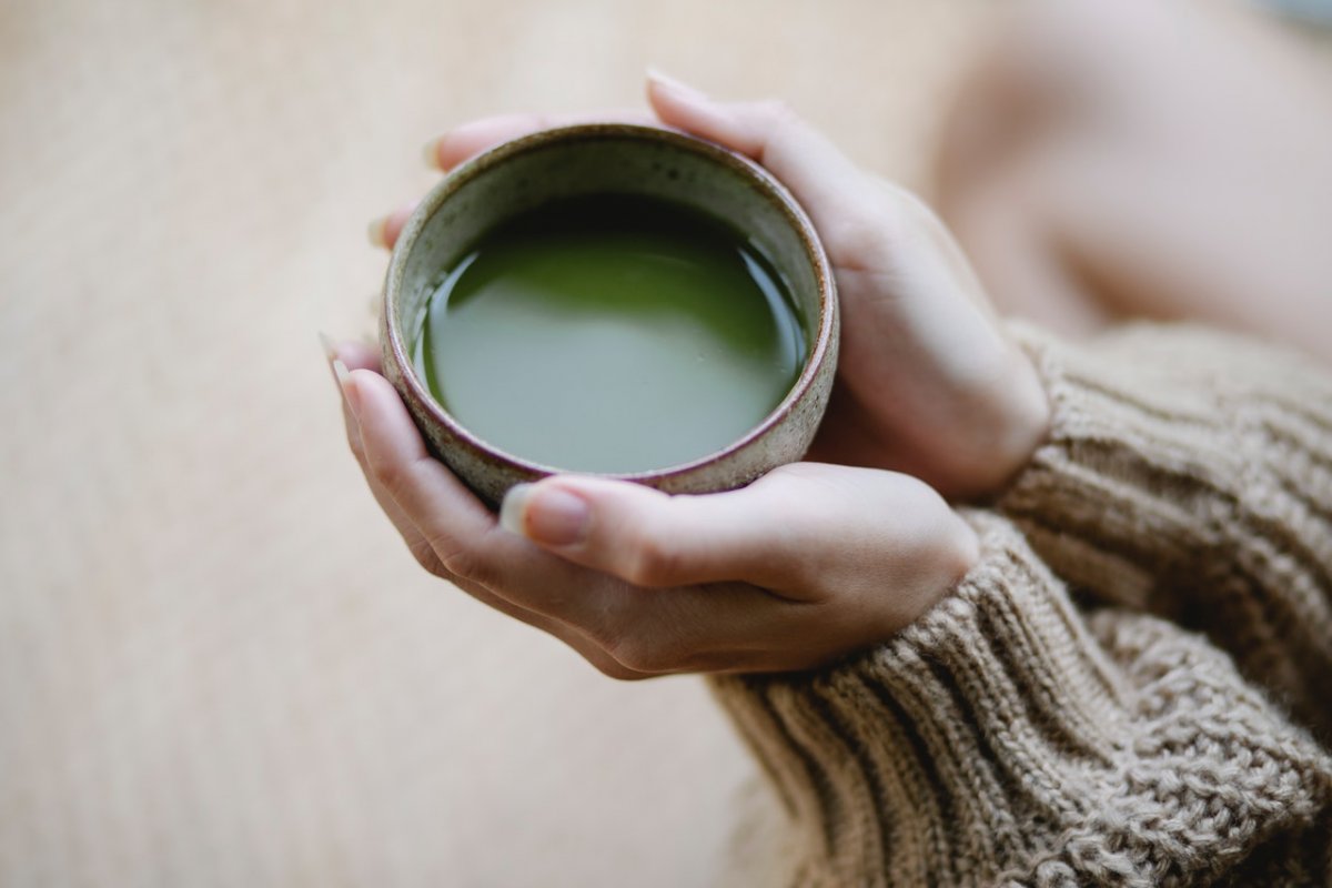 3 травяных чая, которые помогают замедлить процесс старения