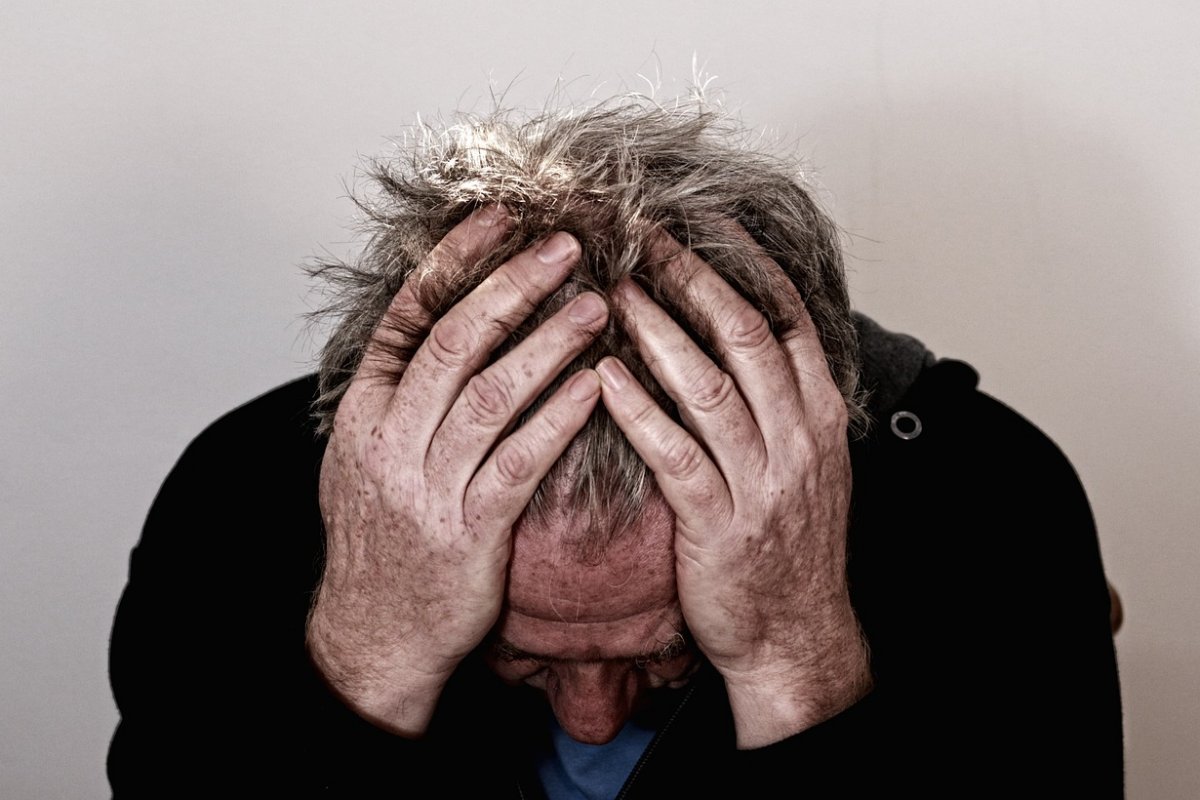 Головная боль и насморк - главные симптомы ковида среди привитых