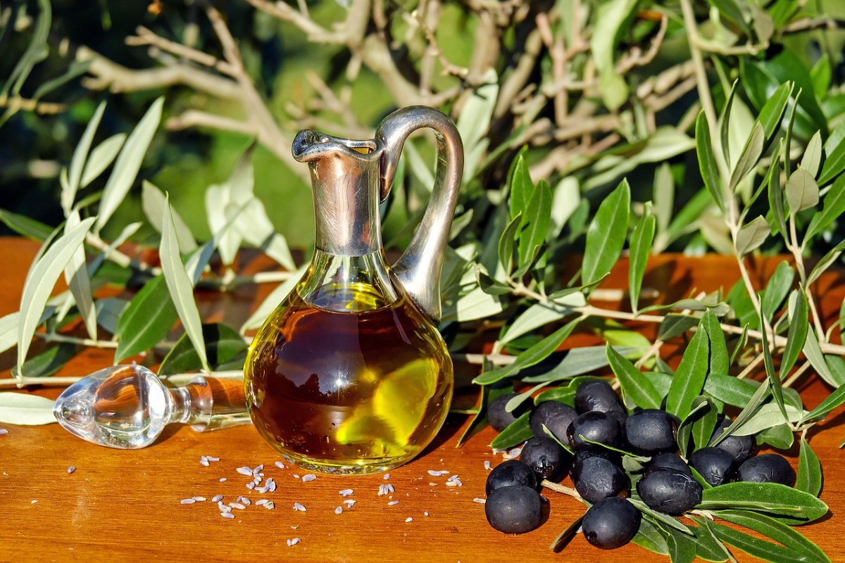 Нутрициолог Строков: оливковое масло помогает предотвратить повреждение клеток