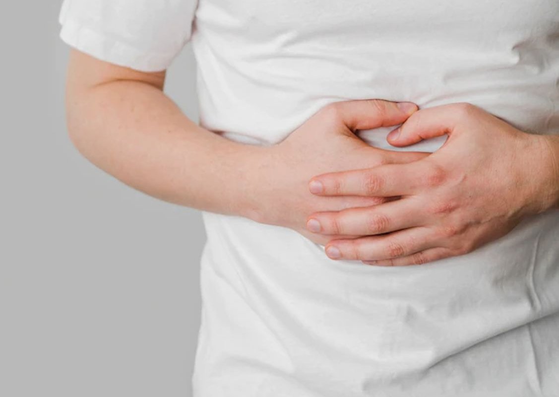 боль в животе