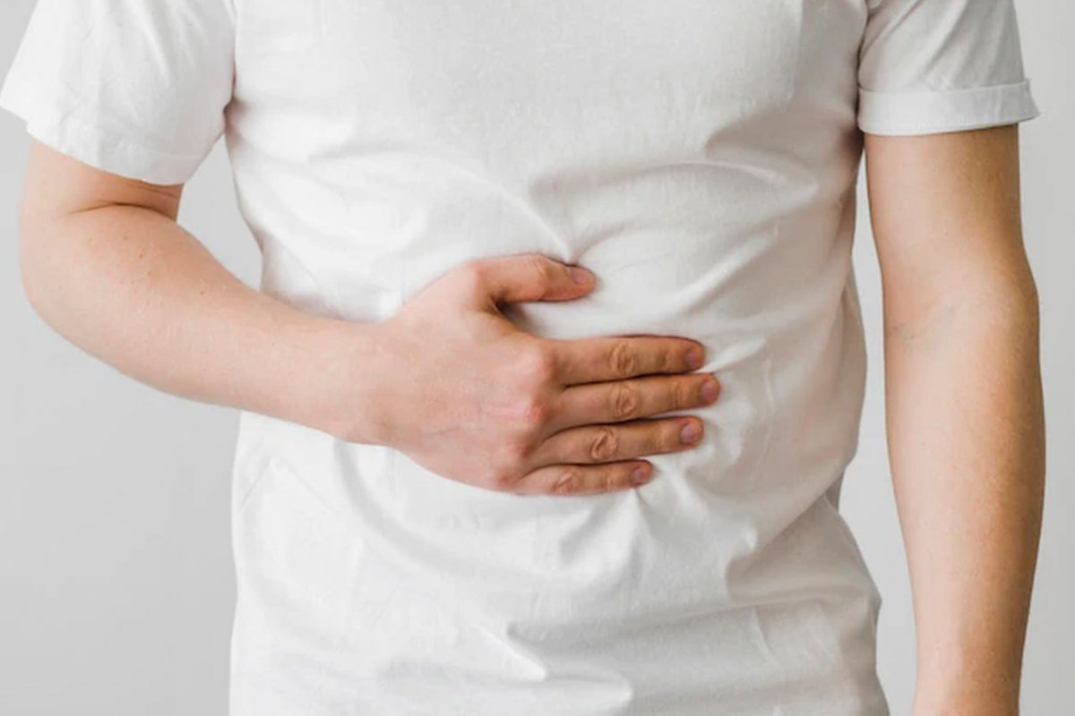 боль в животе