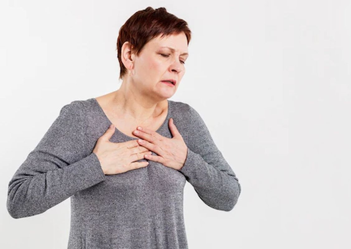 боль в груди