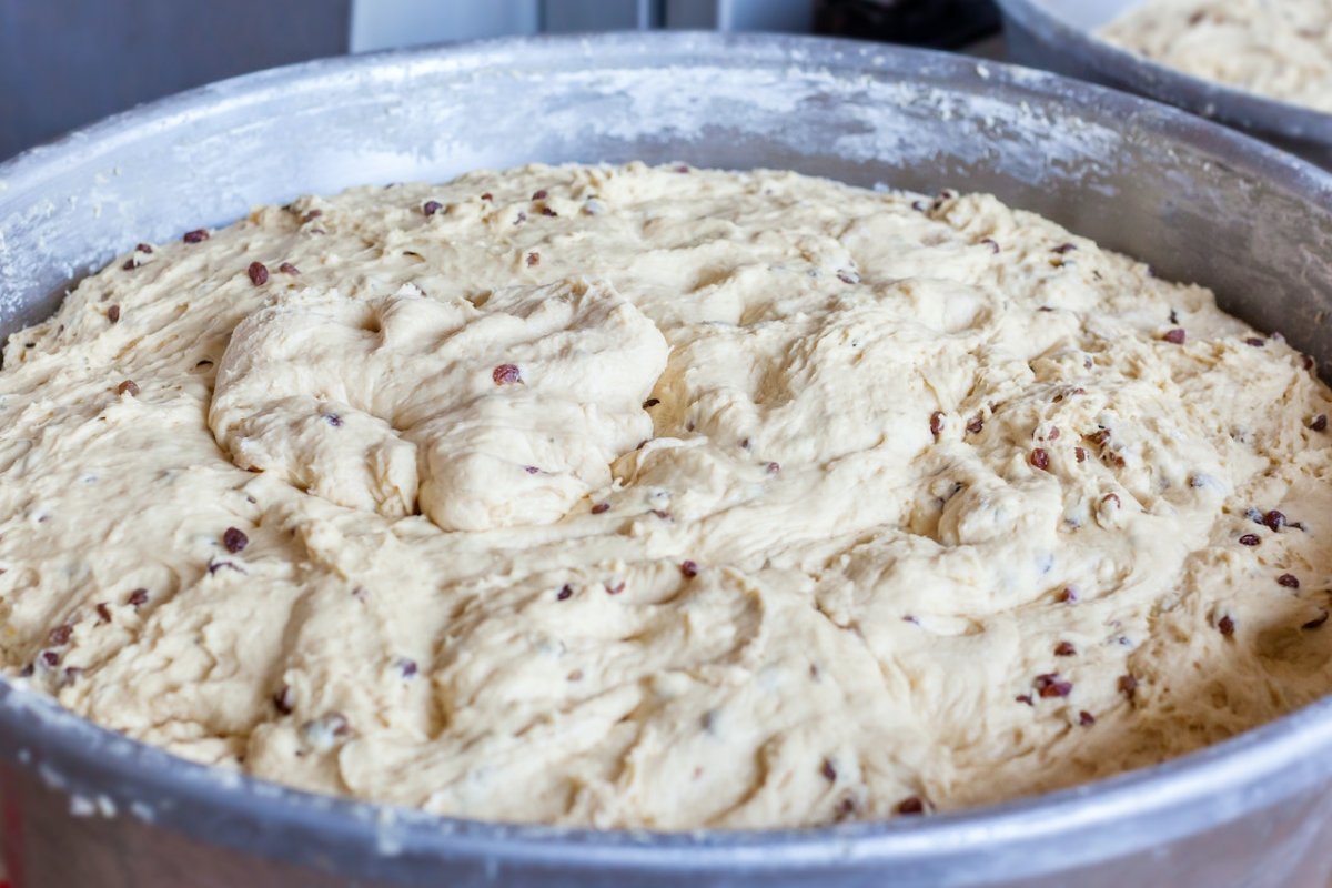 Продукты, богатые дрожжами, связаны с пятикратным увеличением приступов подагры