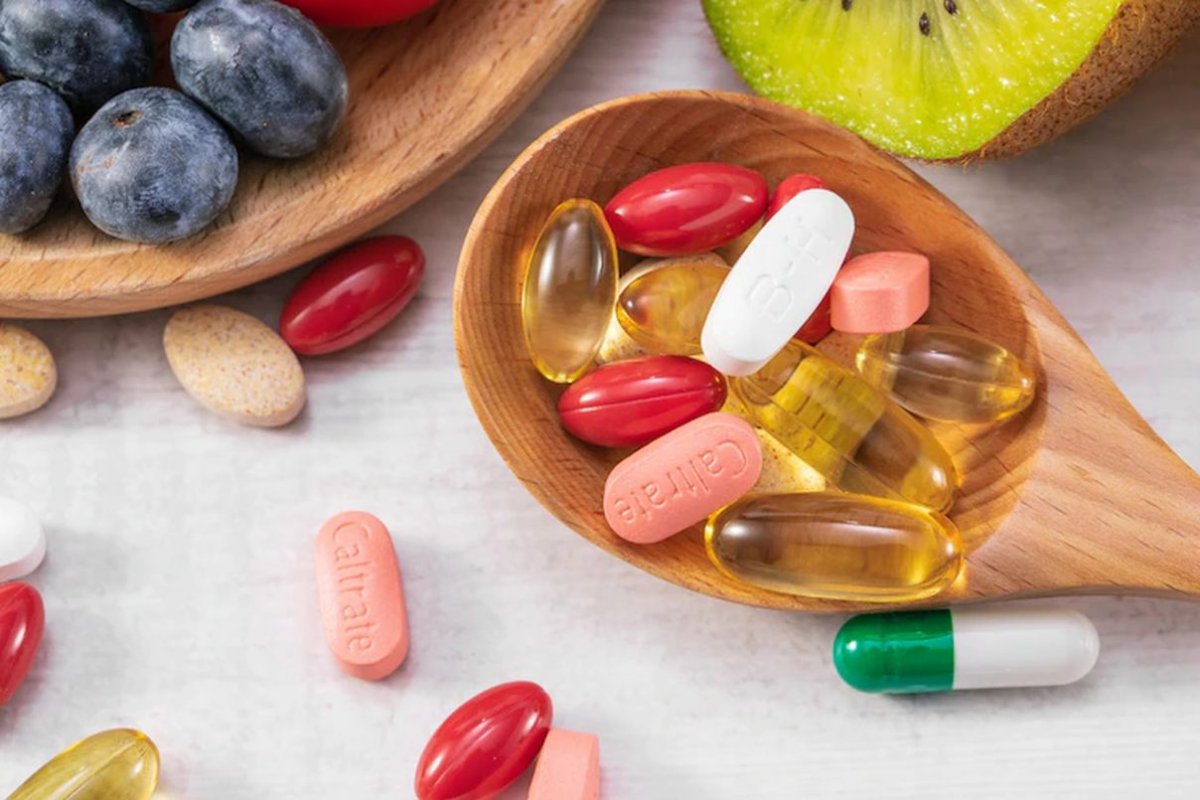 Доктор Мясников: витамин С может быть опасен для почек