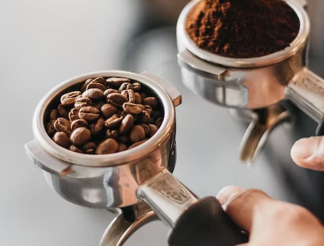 Как правильно пить кофе при повышенном давлении: кардиолог Аскаров