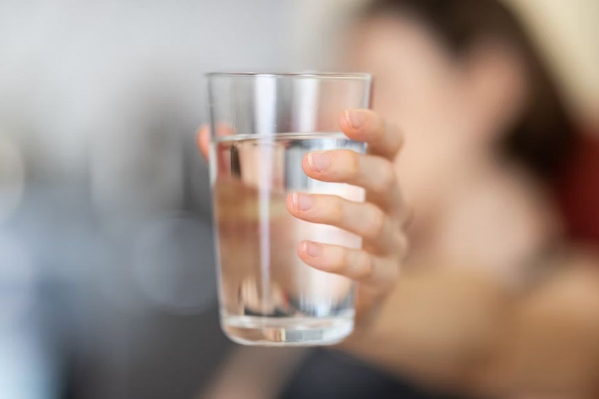 Эксперт Подобедов: стремление пить много воды может быть опасным для организма