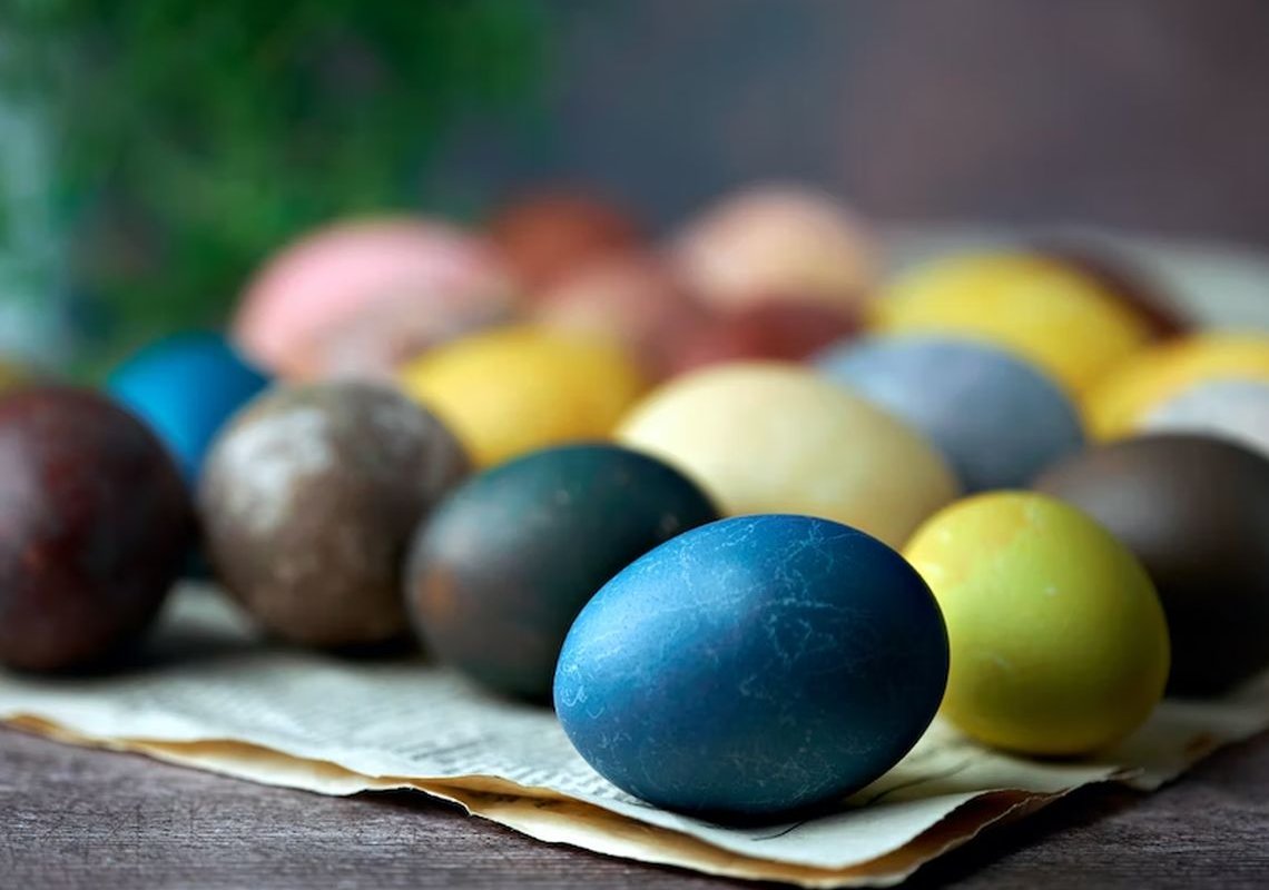 цветные яйца к Пасхе