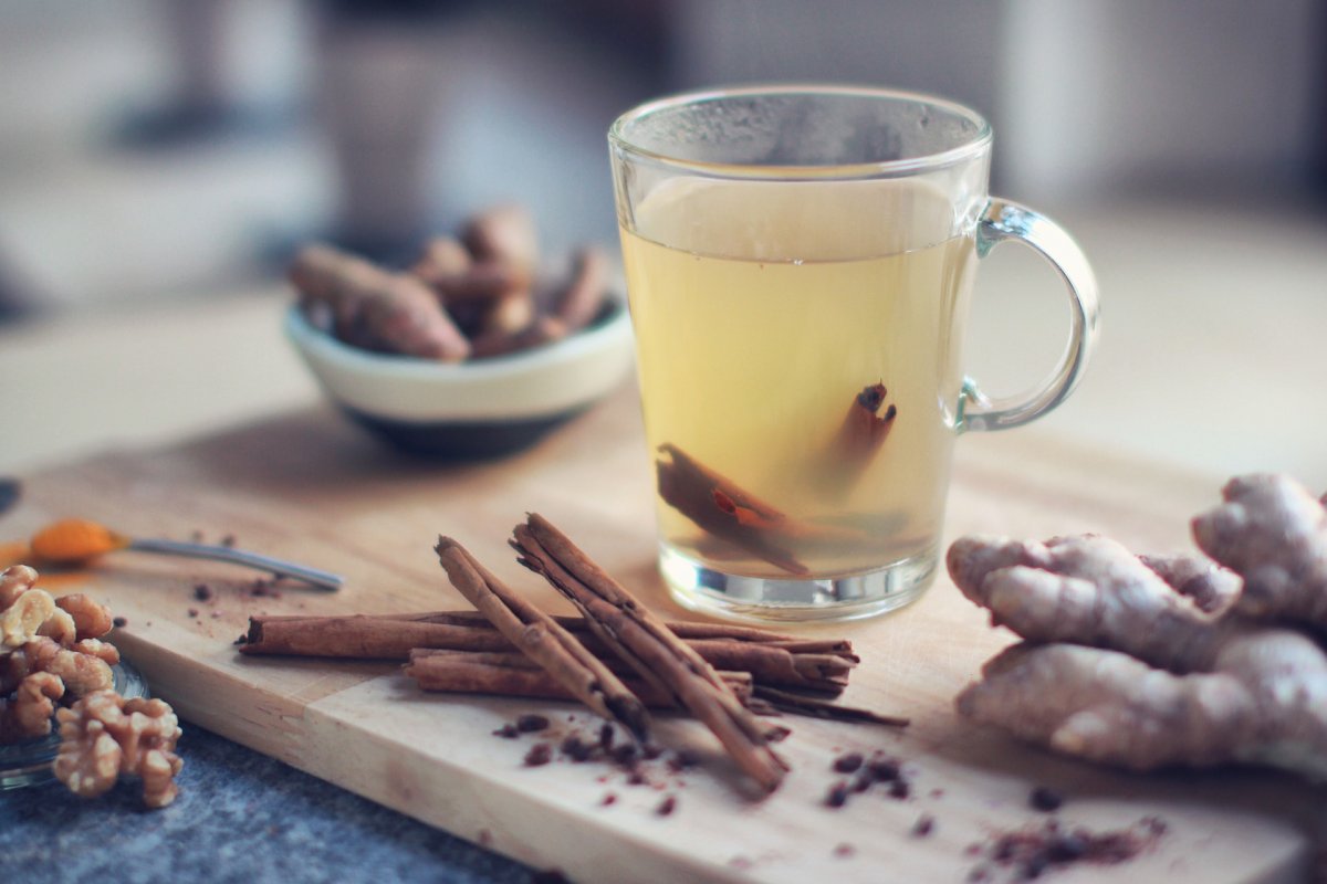 Диетолог Пономарева объяснила, почему вам следует пить имбирный чай перед завтраком