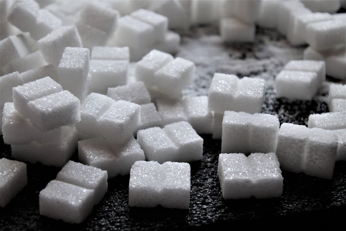 Что нужно съесть, чтобы сахара в крови стало меньше — мнение эксперта по диабету