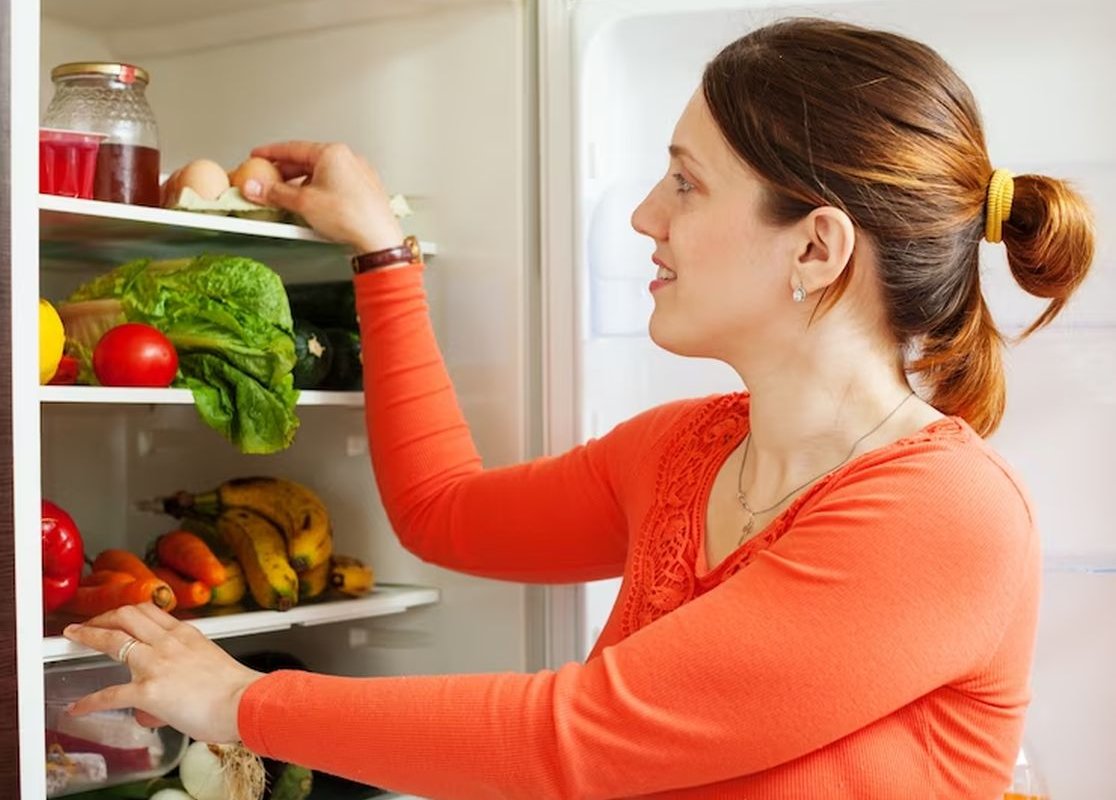 Токсиколог Кутушов дал советы о хранении продуктов в холодильнике