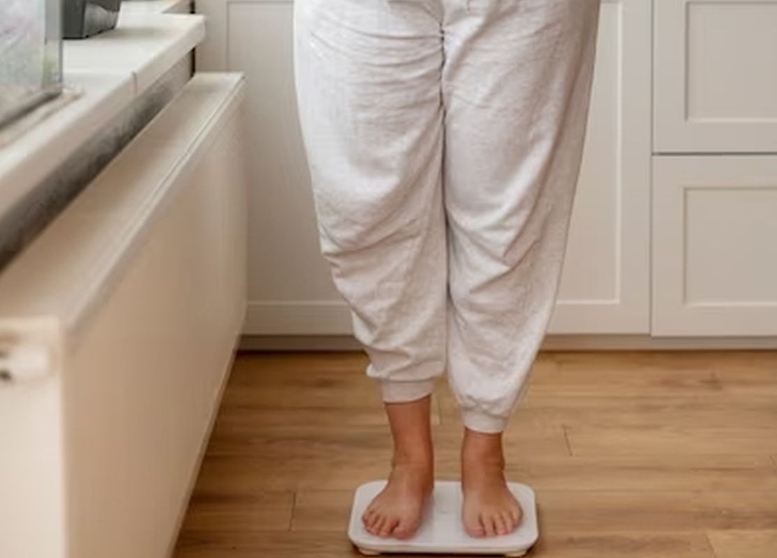 Эндокринолог Юрочкин: бесконтрольное увеличение веса может указывать на гормональный сбой