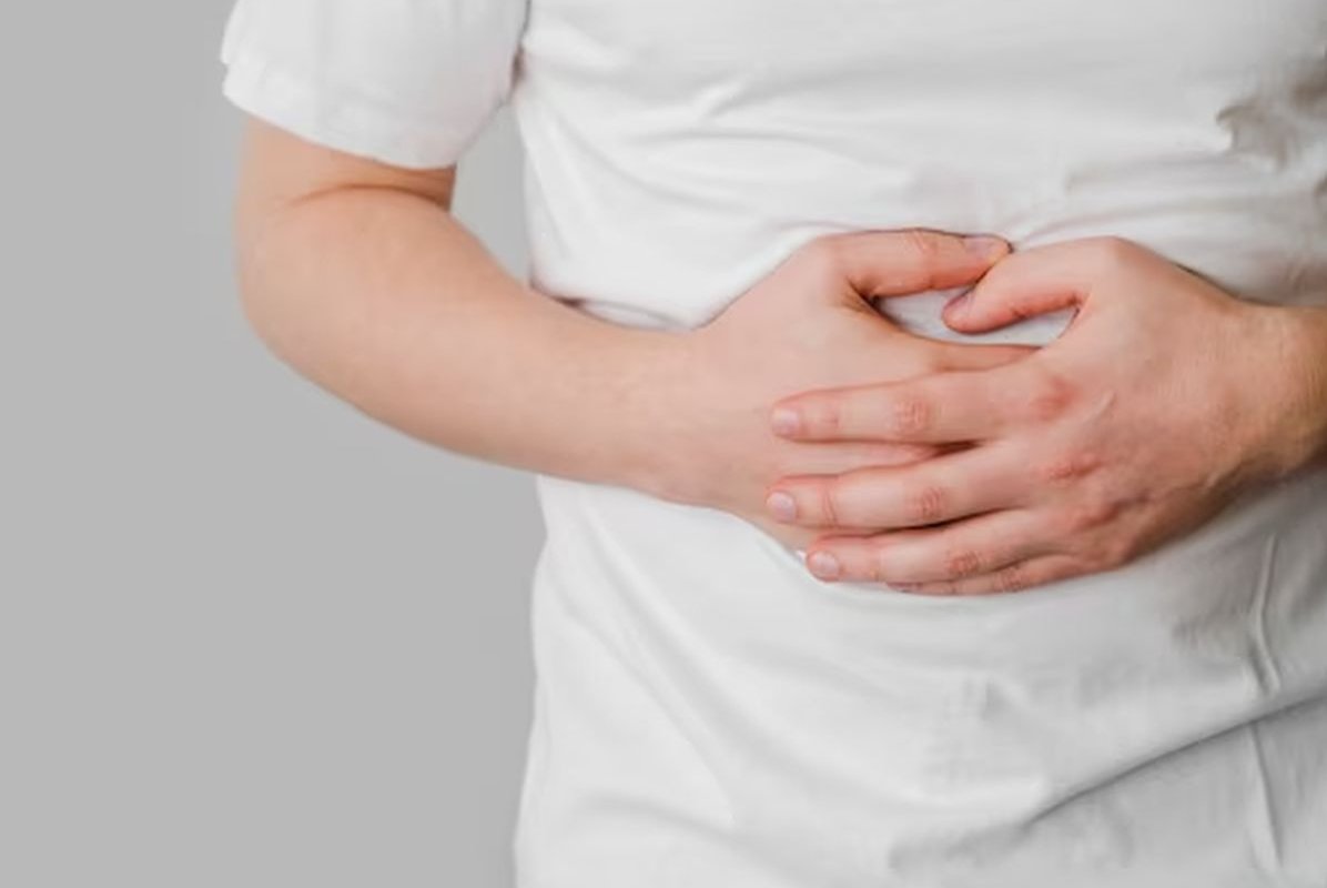 боль в животе