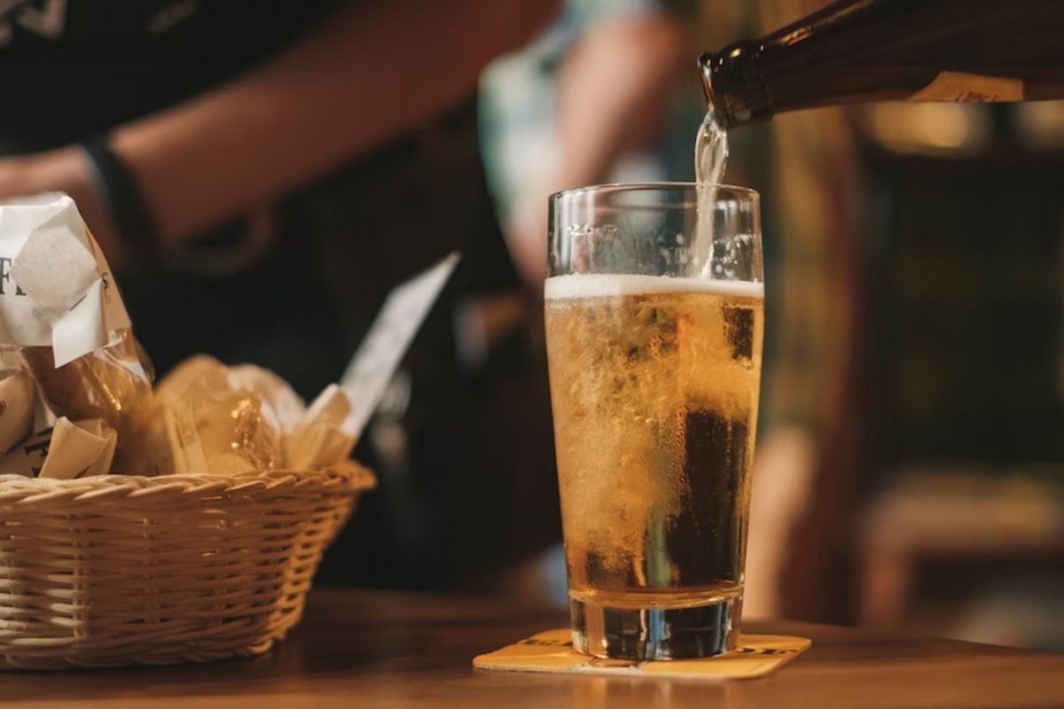 Врач Вялов: пиво способствует развитию воспаления и «несжигаемого» ожирения