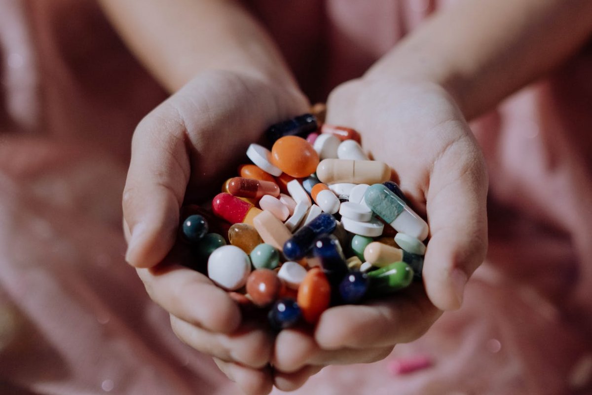 Врач Вялов и гепатолог Южнова перечислили опасные для печени добавки