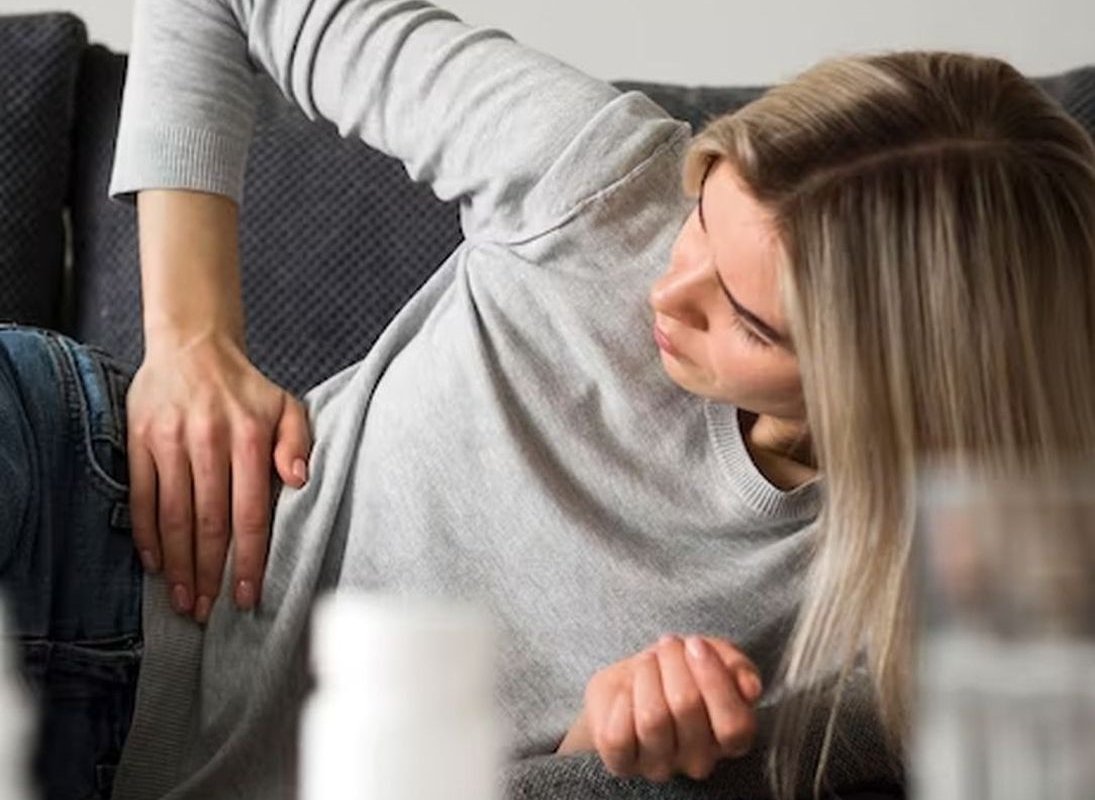 боль в животе