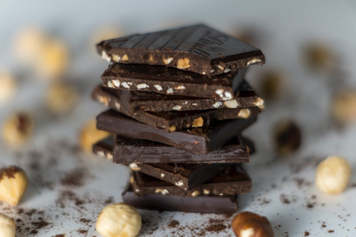 Врач Соломатина назвала 7 десертов, рекомендованных для снижения сахара, диетолог Пономарева рекомендует темный шоколад и орехи