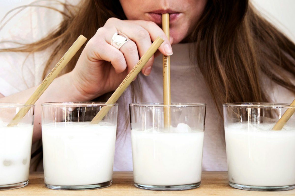 Врач Ионова: молочными продуктами можно заменить до 40% суточного рациона, диетолог Лементина назвала 5 лучших вариантов