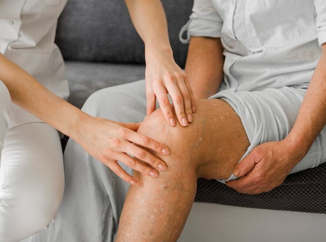 нога пациента во время проверки