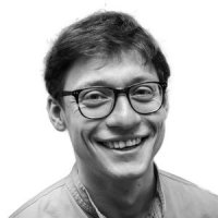 Юрий Есаков