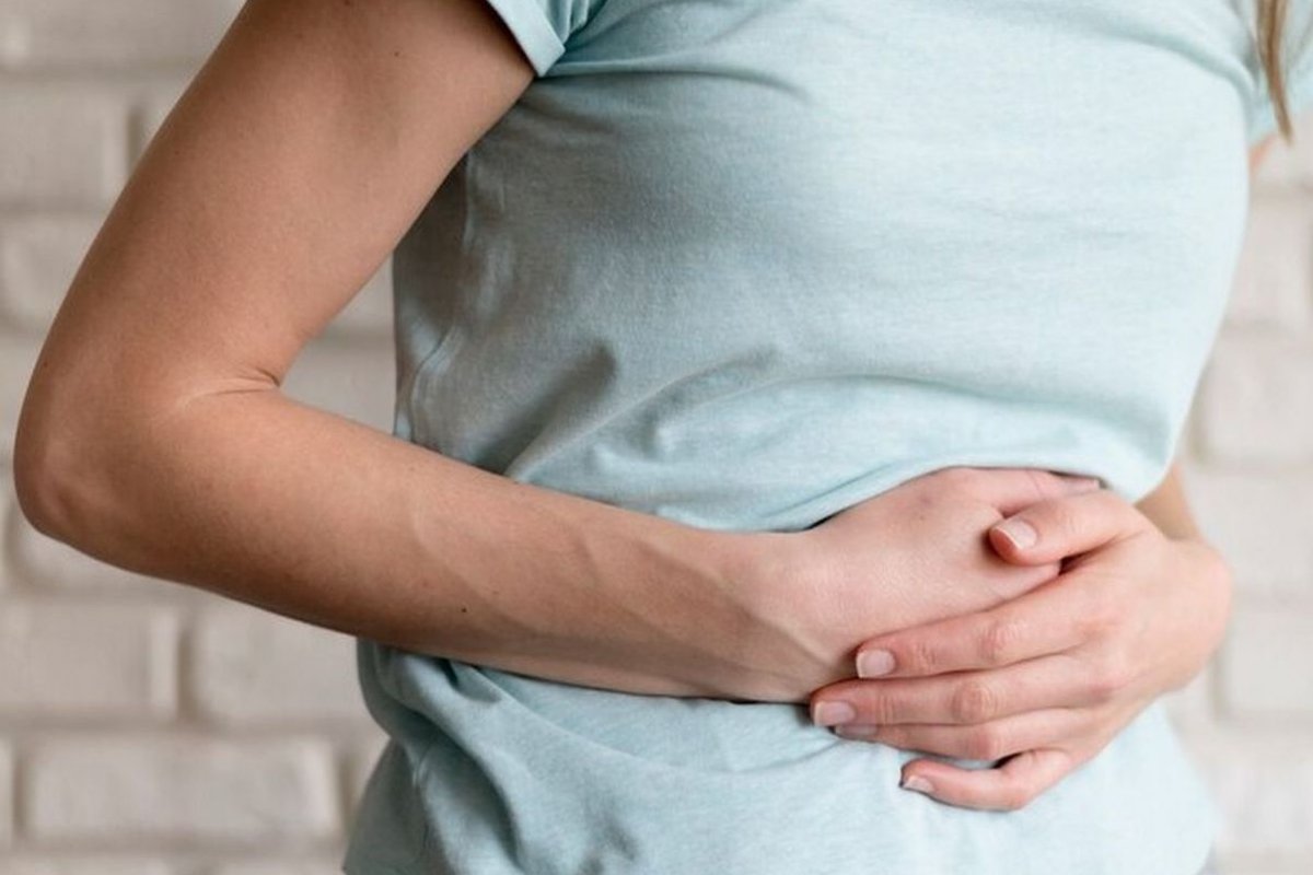 боль в животе