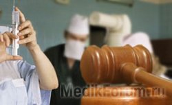 В Китае врачи выбросили новорожденного